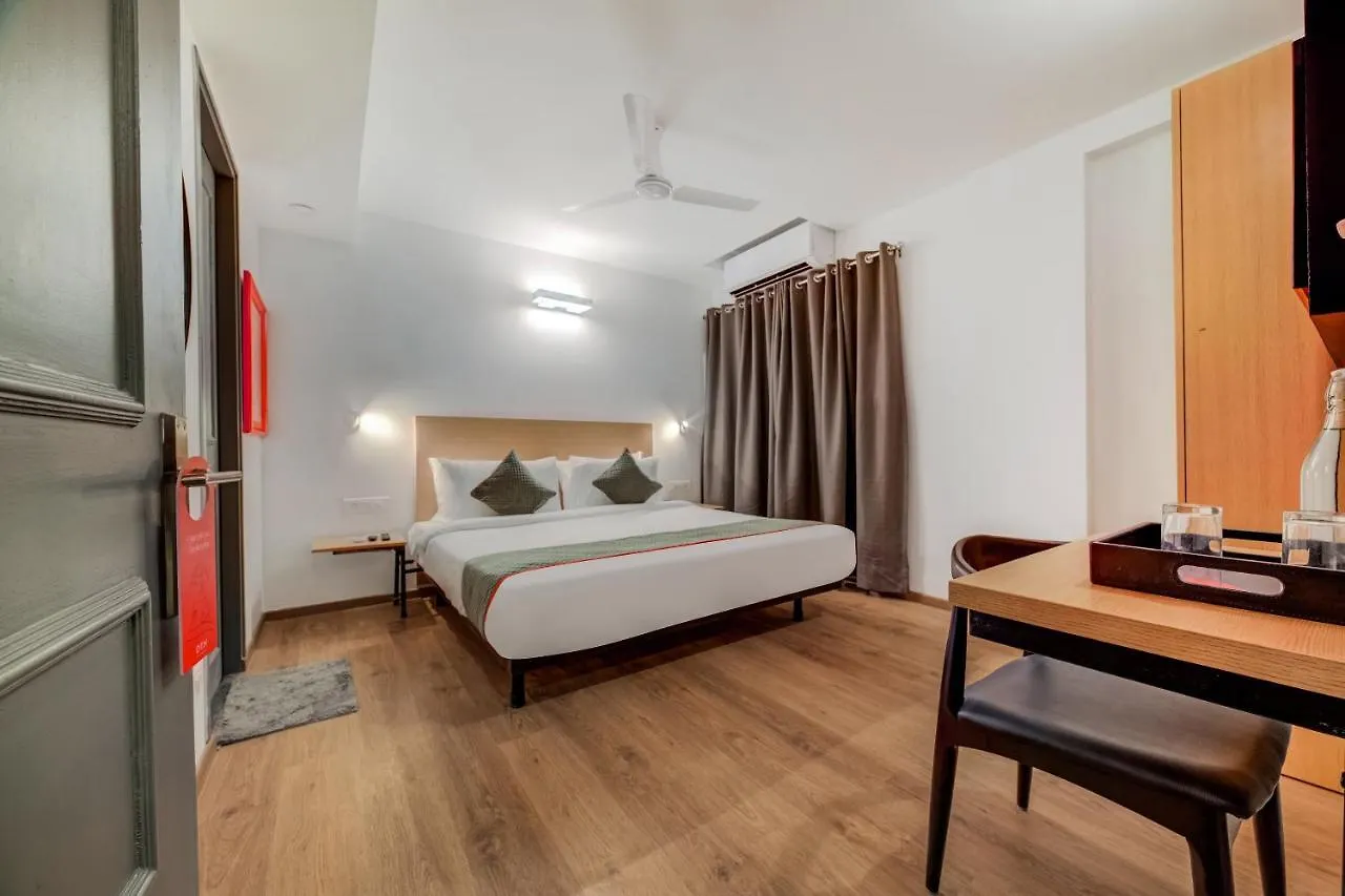 Townhouse Golf Course Road Hotel Gurgaon