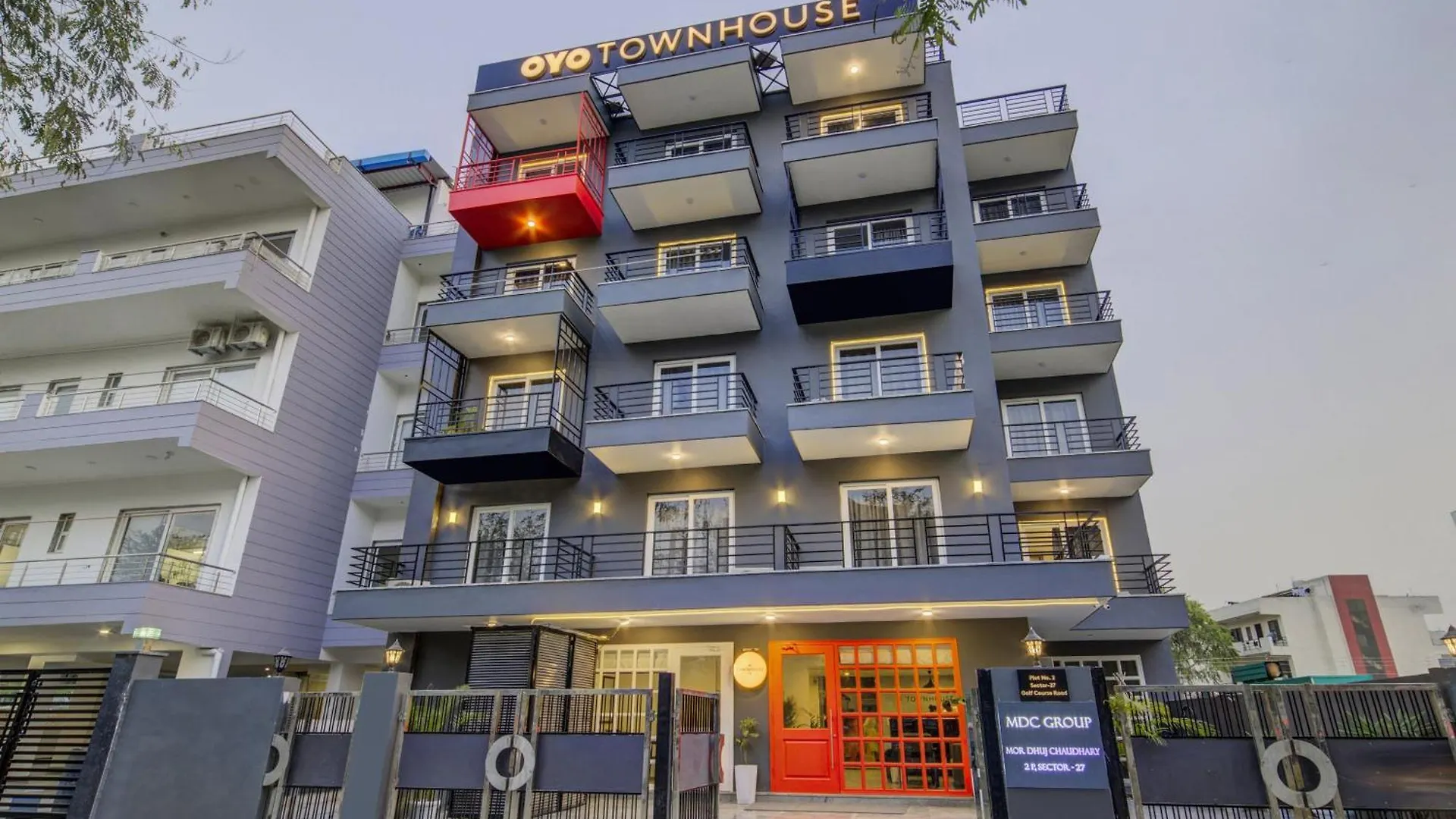 Townhouse Golf Course Road Hotel Gurgaon