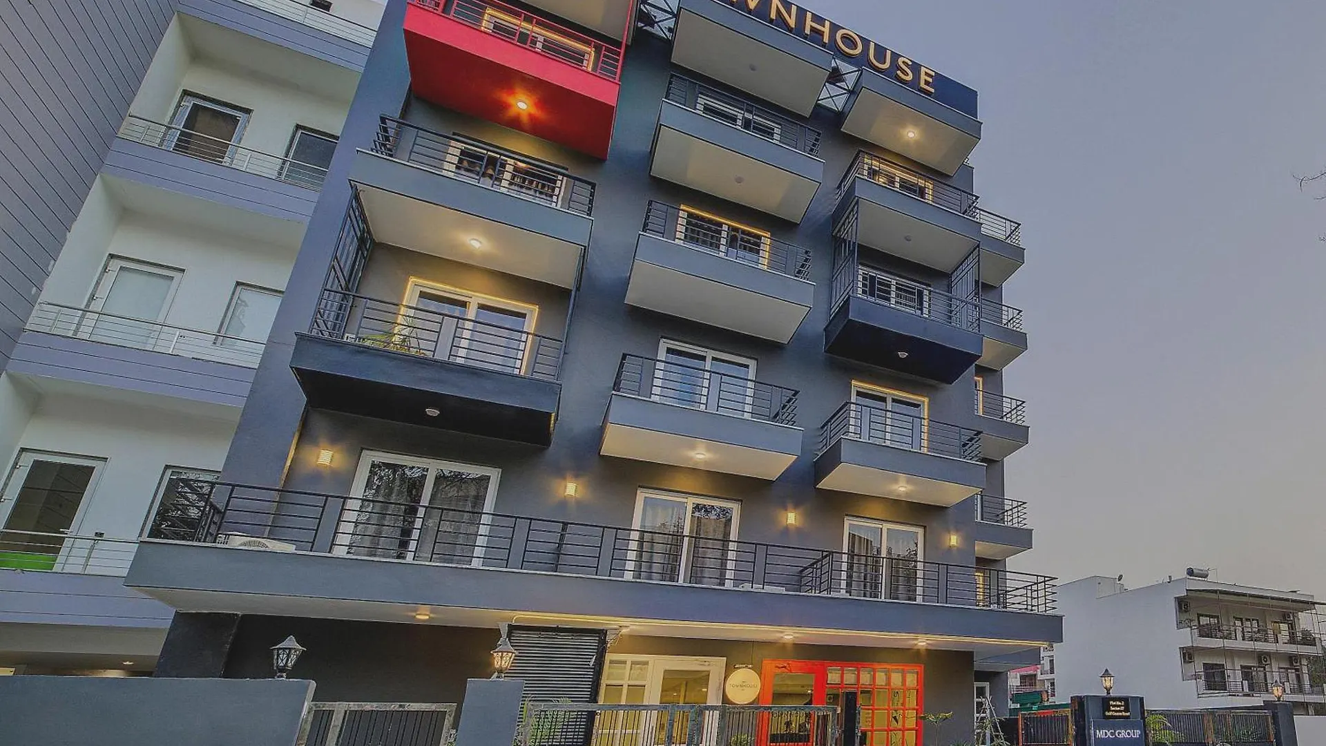Townhouse Golf Course Road Hotel Gurgaon India